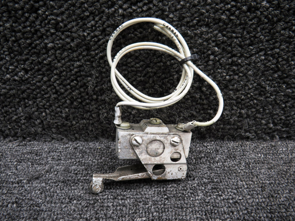 V3-1 Beechcraft A36 Micro-Switch Landing Gear Safety Switch