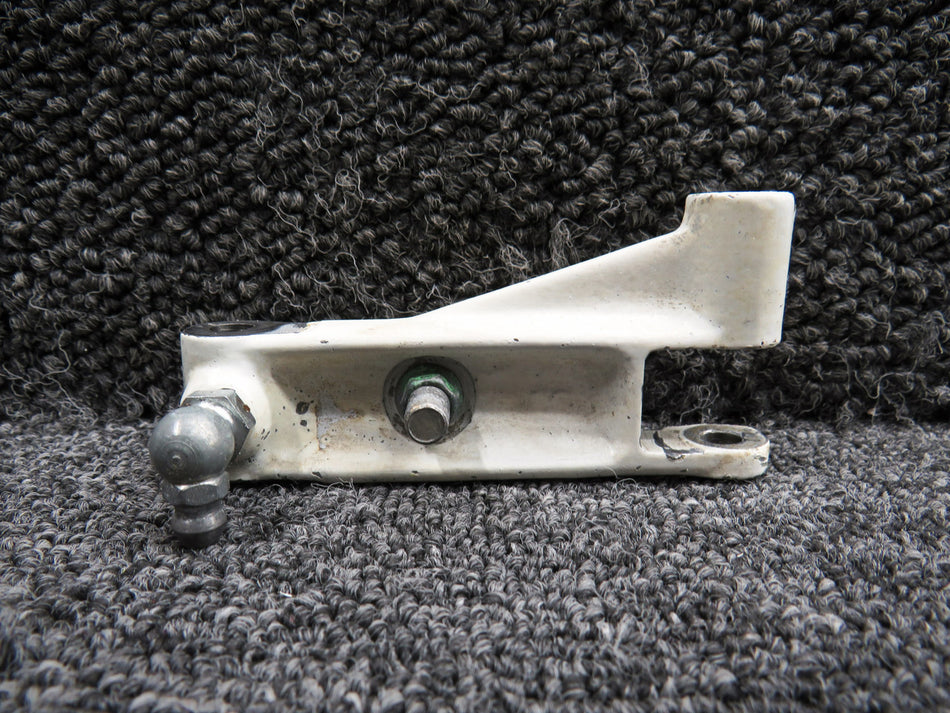 35-825173 Beechcraft A36 Nose Gear Link Assembly