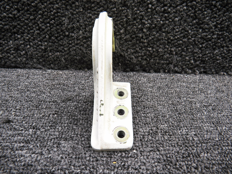 35-815016-2 Beechcraft A36 LH Main Landing Gear Inboard Door Aft Hinge