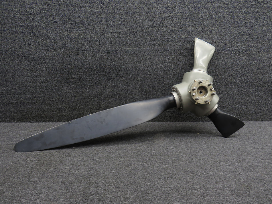 3A32C76-SMR,82NB-2 McCauley 3 Blade Propeller Hub with Logs (Prop Struck, Core)