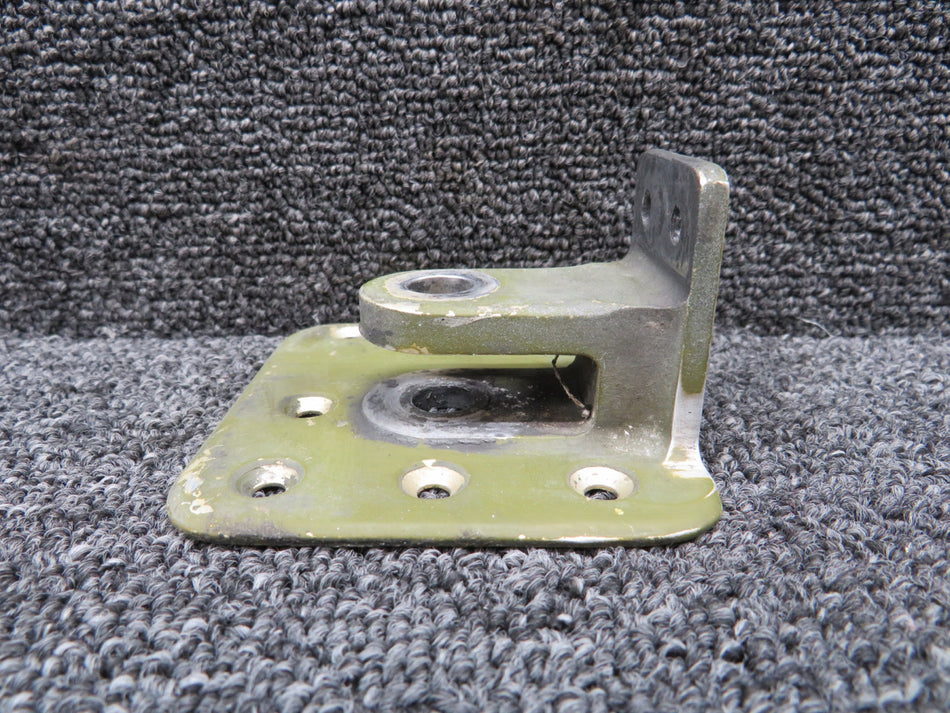 5513056-4 (Alt: 5513056-202) Cessna Citation 501 Nose Gear Support Bracket RH