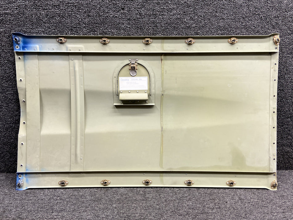 2252042-49 (Use: 2252042-61) Cessna 182T Center Engine Cowling Assembly
