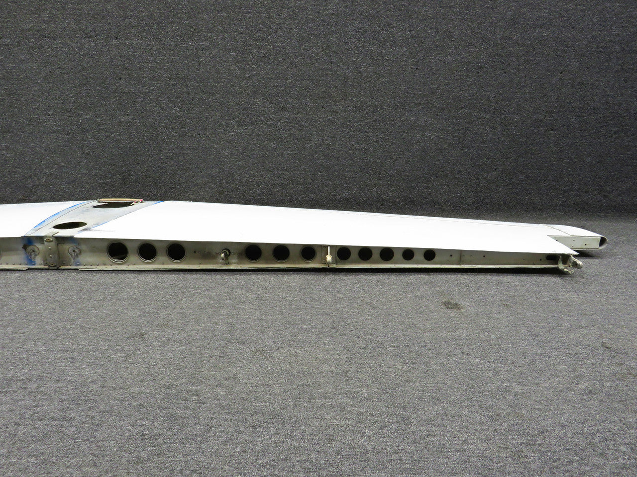 2432000-201 Cessna 172RG Horizontal Stabilizer – BAS Part Sales