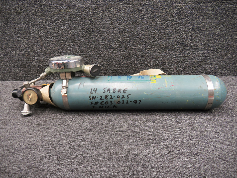5600, 5600-2C1A-E20B, 6379-2D Scott Oxygen Bottle with Regulators (Core)
