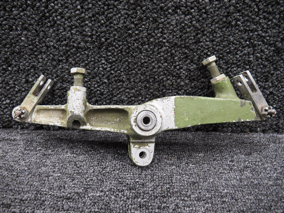 35-521158-1 (Use: 35-521158-6) Beechcraft Aileron Bellcrank RH