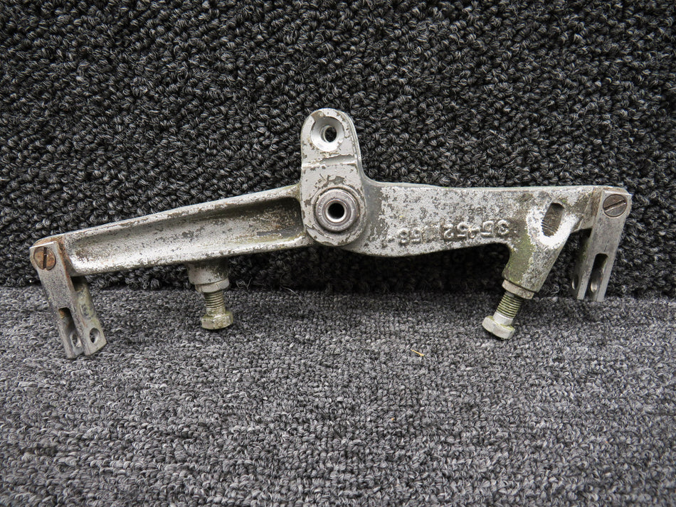 35-521158-1 (Use: 35-521158-6) Beechcraft Aileron Bellcrank RH
