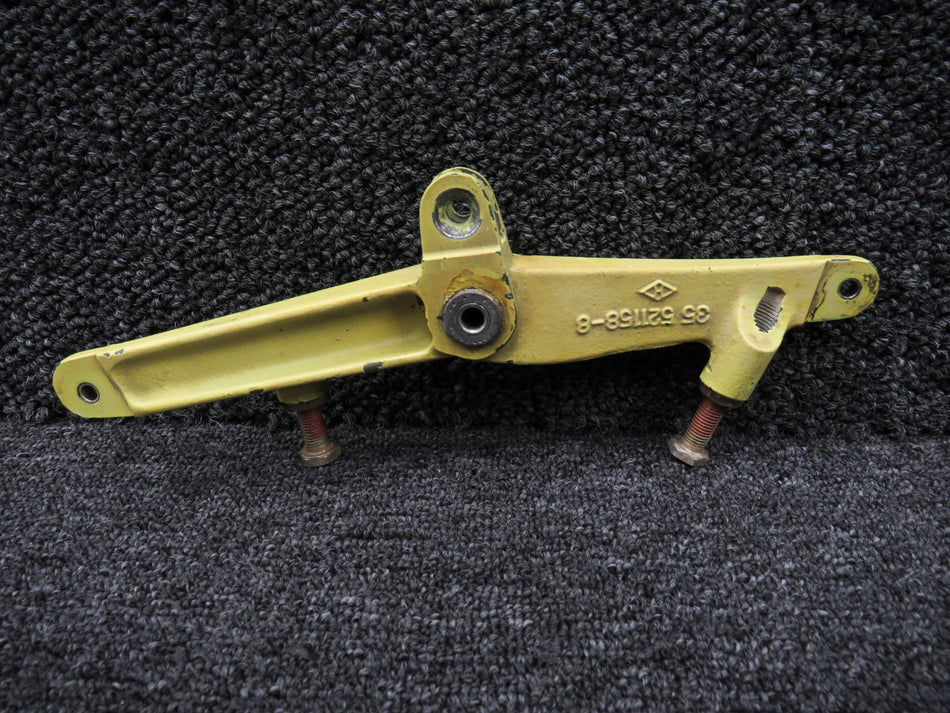 35-521158-6 (Cast: 35-521158-8) Beechcraft 58 Aileron Bellcrank RH