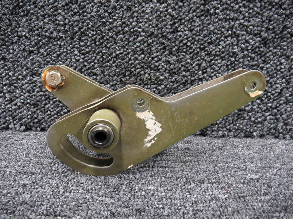 0760703-2 Cessna 182Q Aileron Bellcrank RH