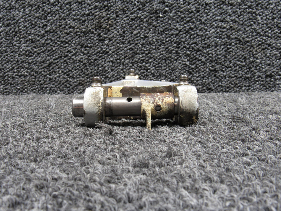 5141005-8 Cessna 310R Upper Torque Link Assembly RH