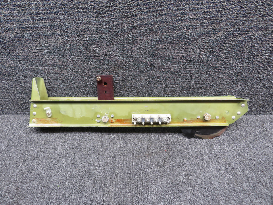 67138-000, 67137-000, 63354-000 Piper PA28-181 Brake Support Channel w Ratchet