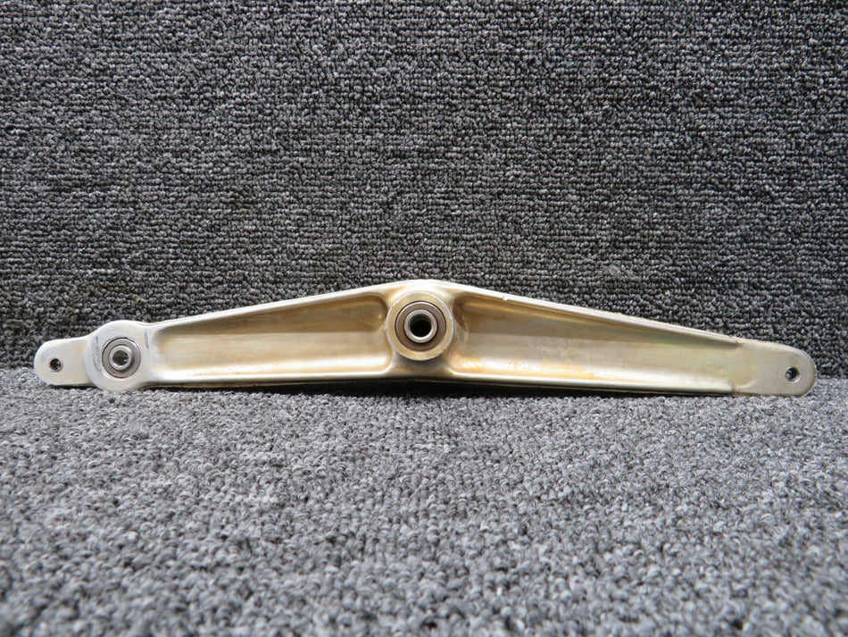 40307-000 (Cast: 40306) Piper PA-31T Cheyenne Elevator Bellcrank Assembly