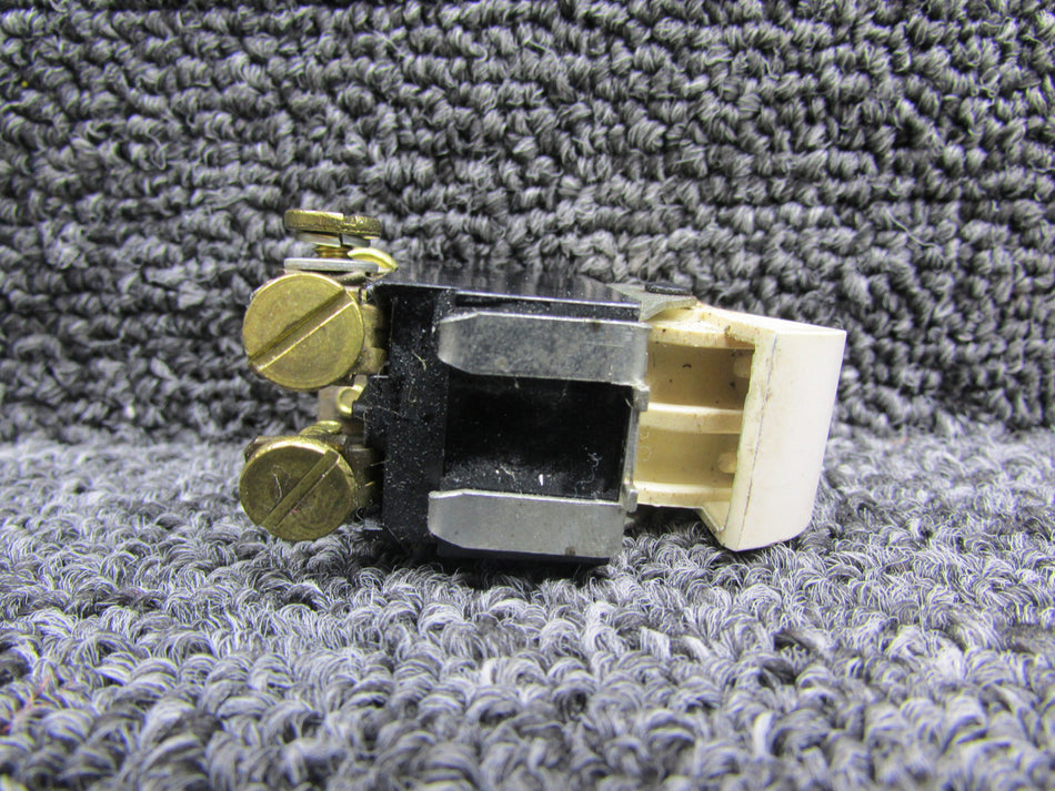 47664-003 (Alt: 487-773) Piper PA31T Cheyenne On-Off Switch