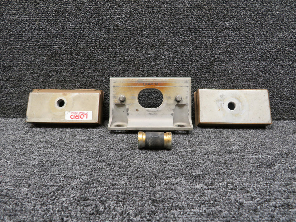 45985-000 Piper PA31T Oxygen Bottle Shroud Assembly