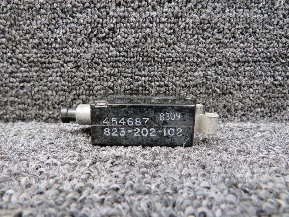 823-202-102 (Alt: 454-687) AMF, Potter-Brumfield Circuit Breaker, 2A