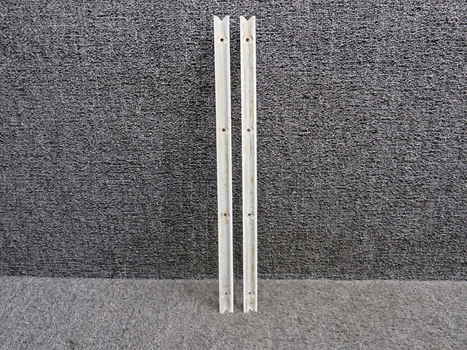 210241-501 Mooney M20J Stall Strip Set of 2