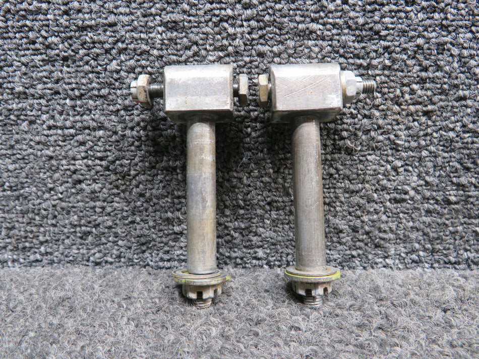 710066-501 Mooney M20J Universal Elevator Controls Yoke Bolt Set of 2