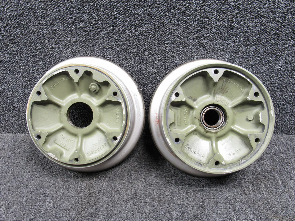 5000404-2 Goodyear 18x5.5 Nose Landing Gear Wheel Assembly