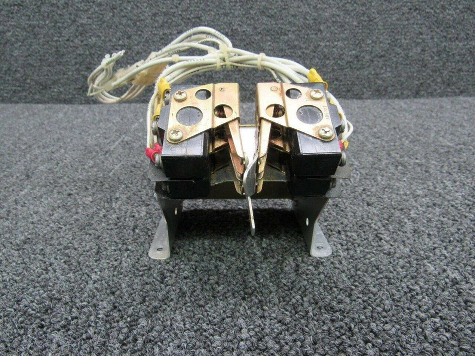 35-364126-2 / MS250216-1 Beechcraft A36 Landing Gear Switch Limit w/ Bracket