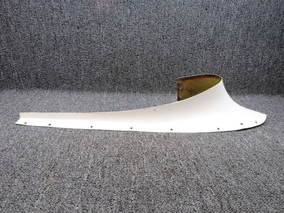 16574-000 Piper PA23-250 Wing Root Fairing Upper LH (White)