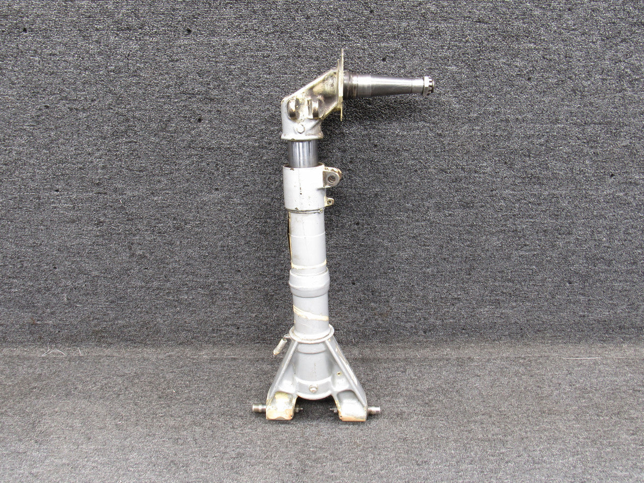 5194001-14 Cessna 421B Main Gear Strut Assy RH – BAS Part Sales