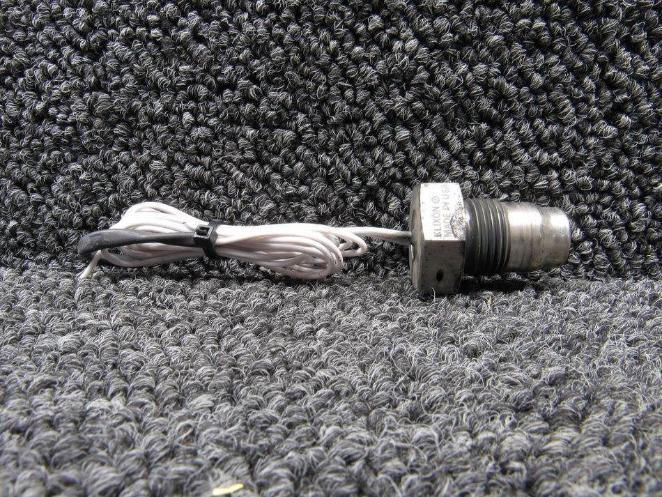 21548-2-19-6 Klixon Engine Inlet Anti-Ice Monitor Switch
