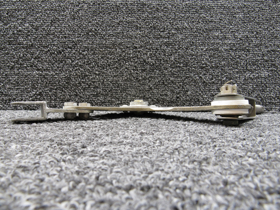 5560001-58 Cessna Citation 550 Throttle Bellcrank with Connector RH