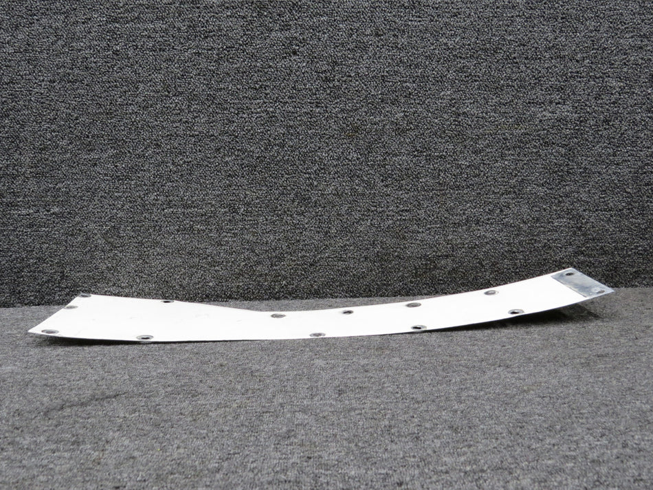 1221105-18 Cessna P210N Fillet Center Upper RH