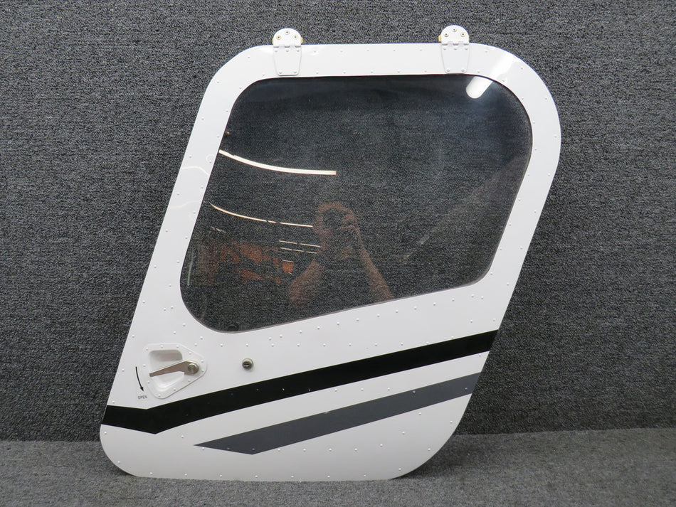 0911905-35 (Use: 0911905-39) Cessna 162 Cabin Door Assembly LH
