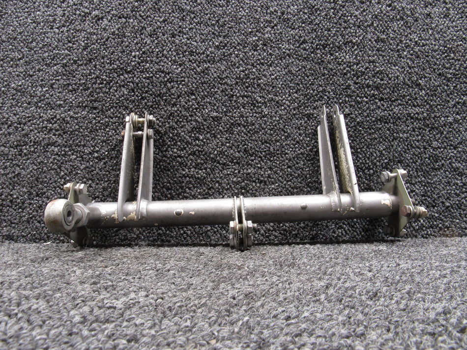 0813300-46 (Use: SK320-47C) Cessna 401A Uplock Torque Tube Weld Assembly