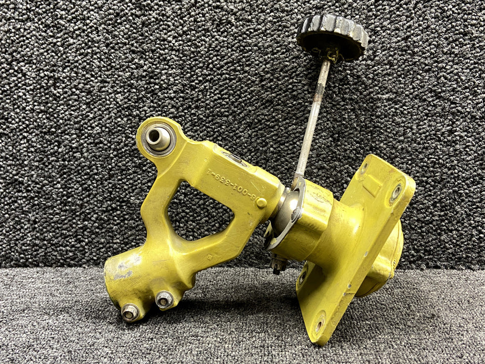 206-001-345-009 (Casting#: 206-001-339-1) Bell 206B Pilot Pivot Lever w Support