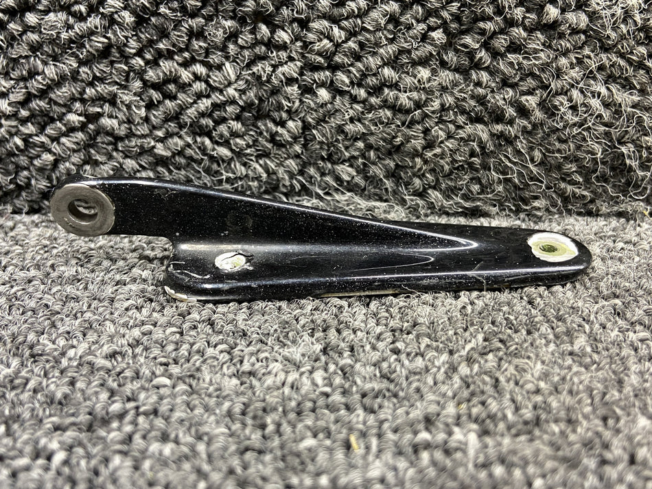 206-031-503-004 Bell 206B Lower Forward Cabin Door Hinge RH