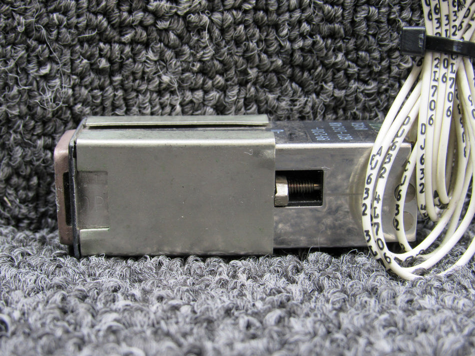 32245-99-230-6C1-16148 (Alt: M22885-90-U) Aerospace Optics DR SX MSG Push Switch