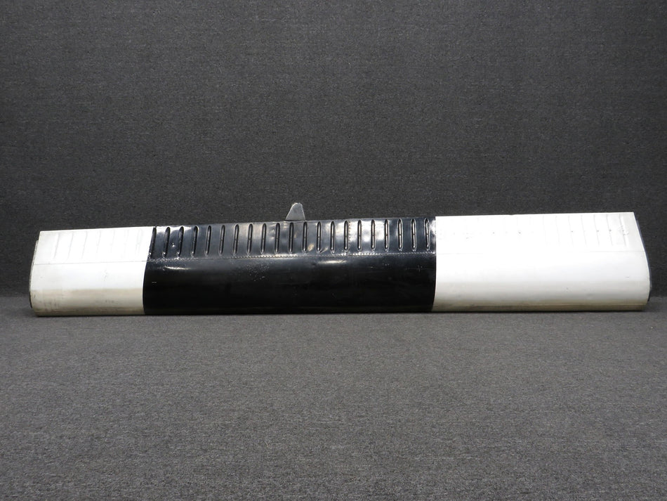 75750004-004 Dehavilland DHC-7-102 Mid-Trailing Flap Assembly RH (Core)