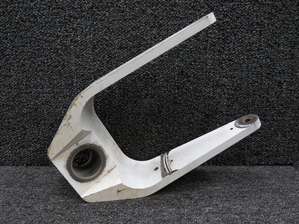 11638-002 Cirrus Nose Gear Fork