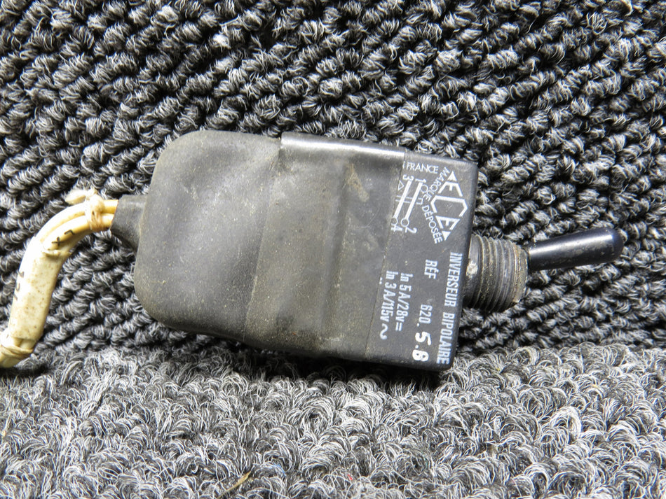 620-5B ECE 2-Position Toggle Switch Assembly (Volts: 28)