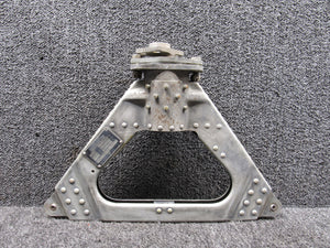 016A-13250-81 Mitsubishi MU2B60 Engine Mounting Assembly w Plate and Isolator