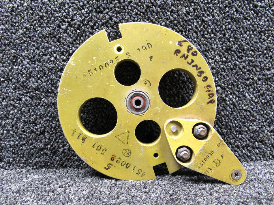 4510025 Aero Commander 680 RH Inboard Pulley Assembly