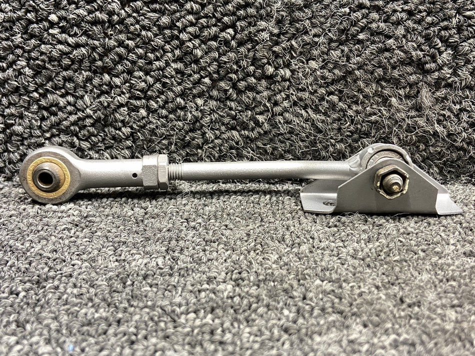 37722-002, 67091-000 Piper PA28RT-201T Main Gear Door Retract Rod with Hinge