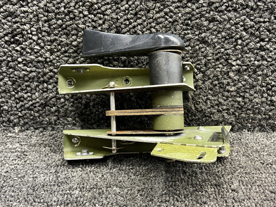 24047-000, 67215-003 Piper PA28RT-201T Control Quadrant Mounting Bracket Set
