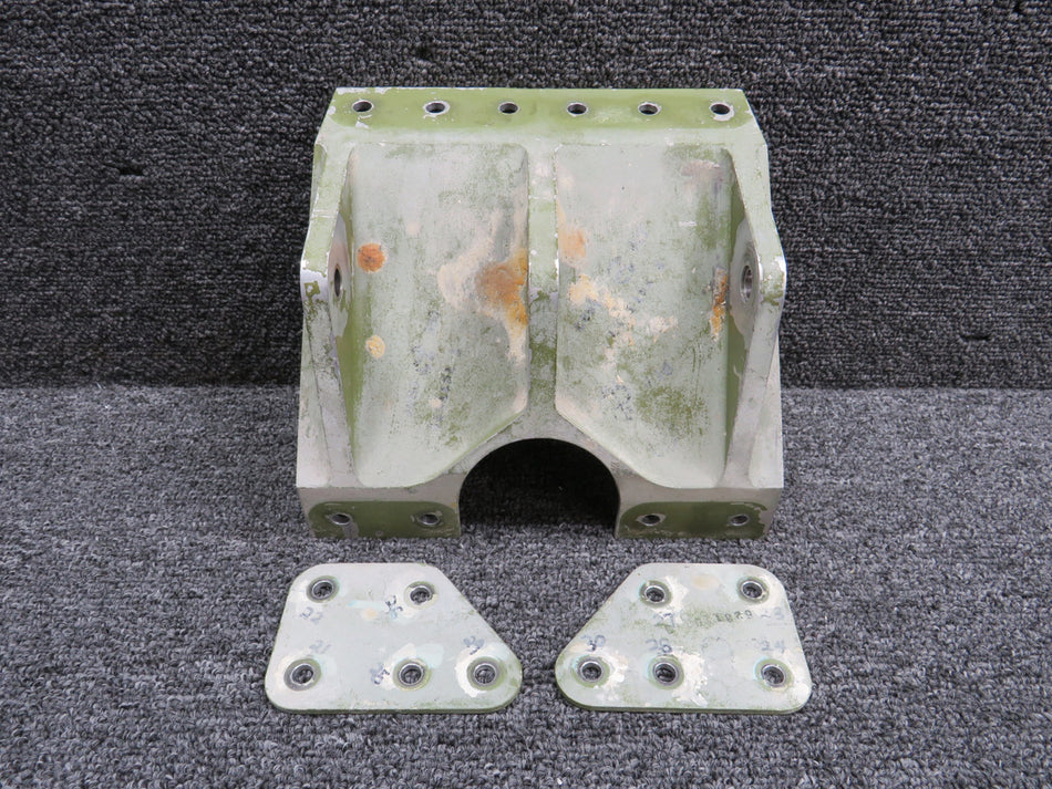 6231181-1 Cessna Citation III 650 Vertical Stabilizer Scissor Attach Fitting