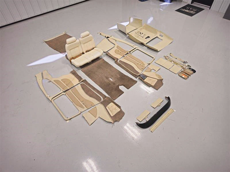 Cessna TR182 Interior Set with Seats, Plastics, Carpet, and Headliner