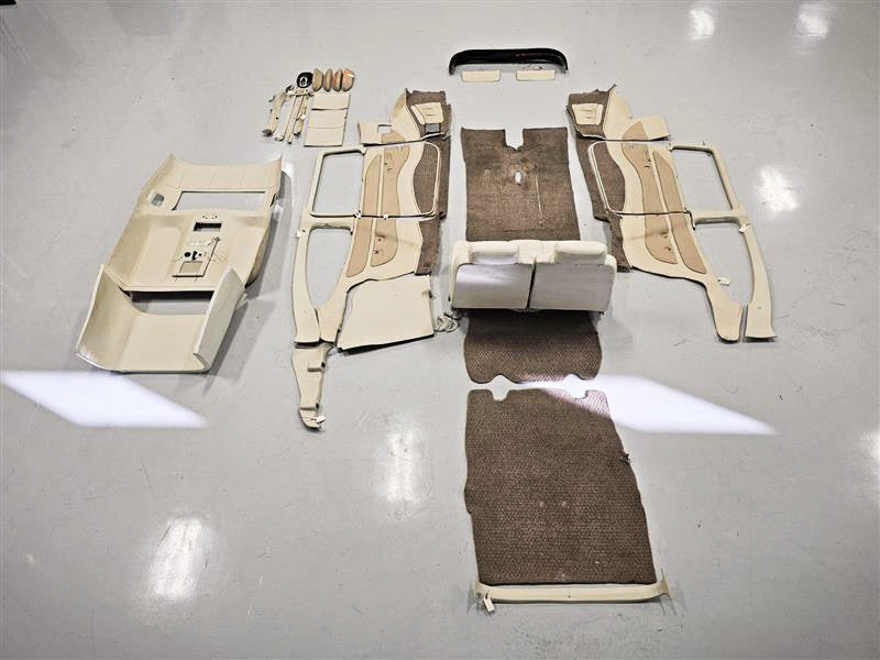 Cessna TR182 Interior Set with Seats, Plastics, Carpet, and Headliner