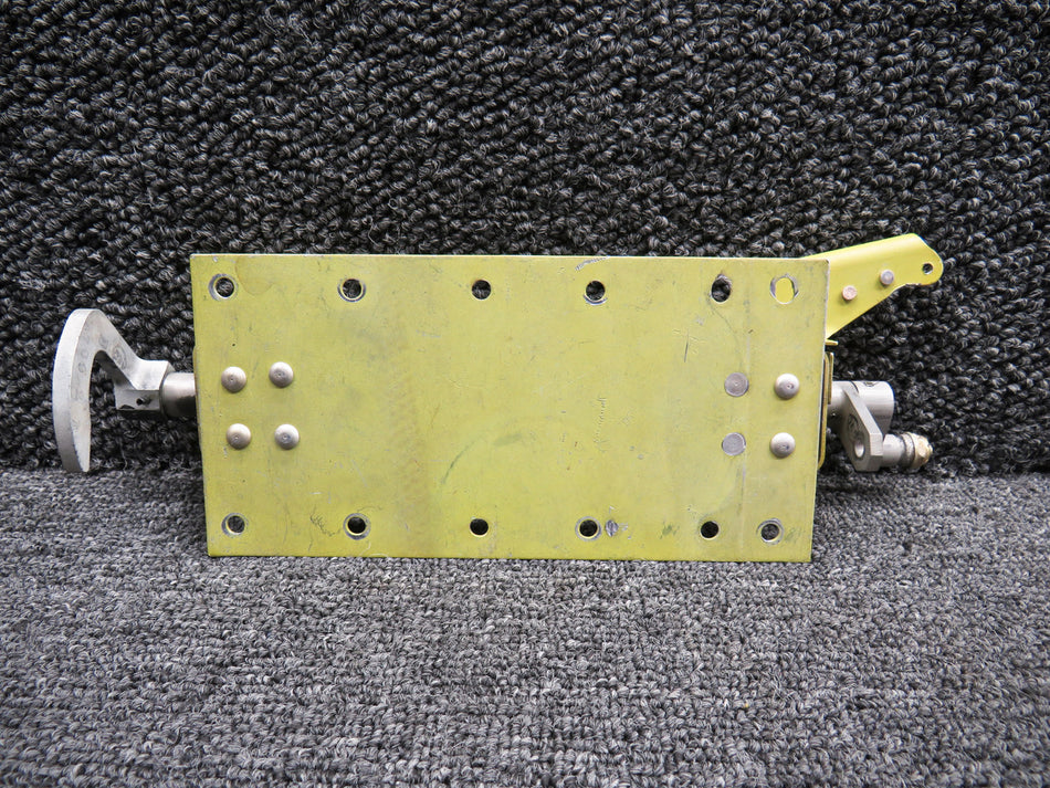 43707-2 Rockwell 114 Lower Cabin Door Latch Assembly RH
