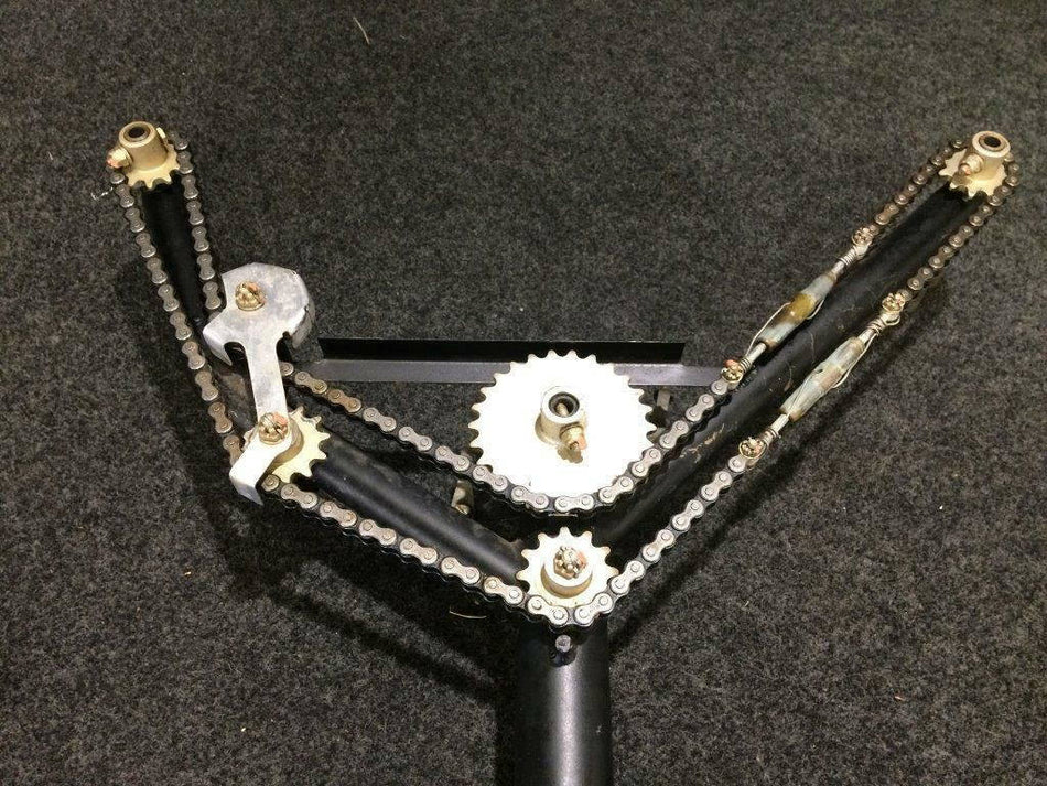 0460128-200 Cessna 150L Control Yoke Y Assy