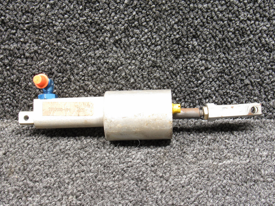 9882010-814 Cessna 172RG Master Brake Cylinder