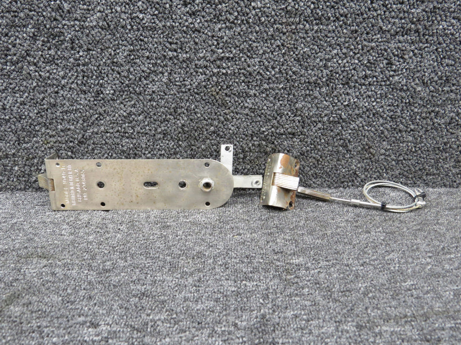 H2532-21 Richard Decker 1040-B Cabin Door Interior Housing Assembly LH