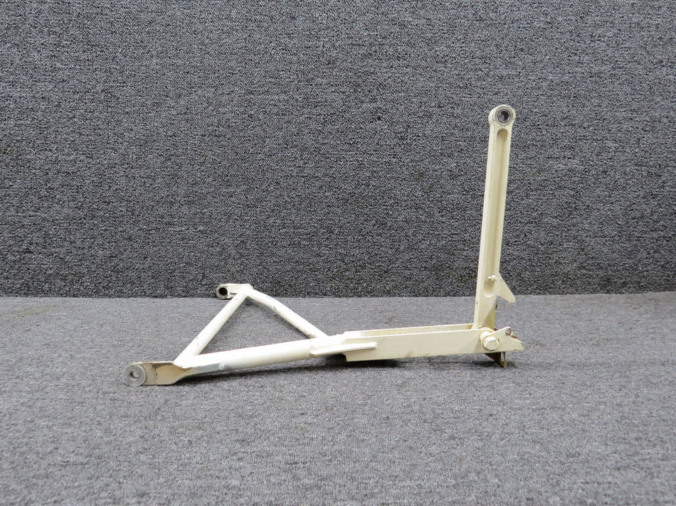 169-810027-29, 169-810028-1 Beechcraft B24R Main Landing Gear Weld Assy w Arm LH