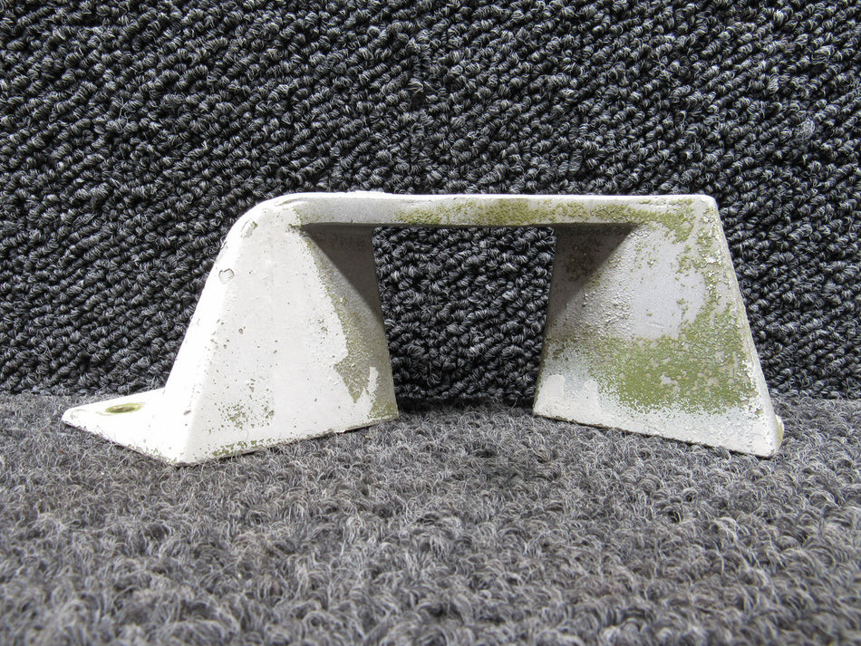 5525502-5 (Cast: 5525502-485) Cessna Bellcrank Trunnion Bridge LH