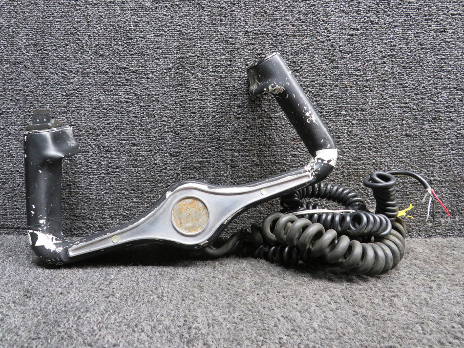 32587-002 Piper PA23-250 Co-Pilot Control Wheel with Switches (Rams Horn)