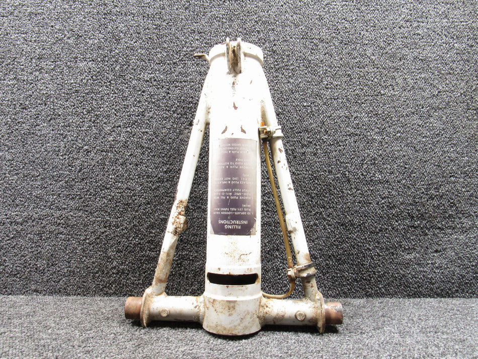 0842000-72 Cessna 310G Nose Gear Shock Strut Trunnion Assembly